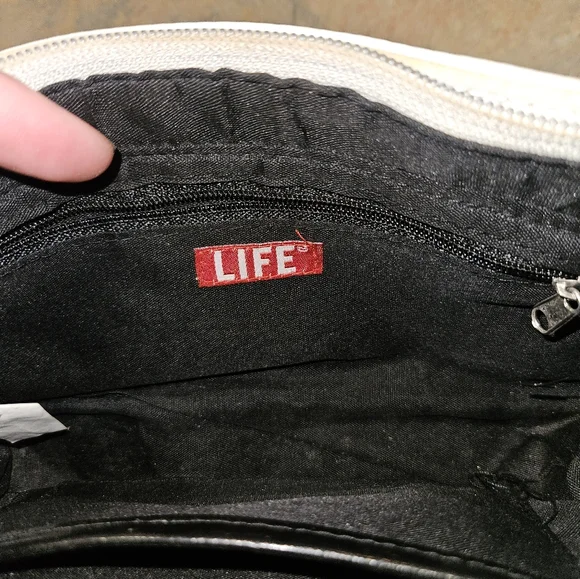 3/$20 💥TIME Purse - Picture 4 of 7